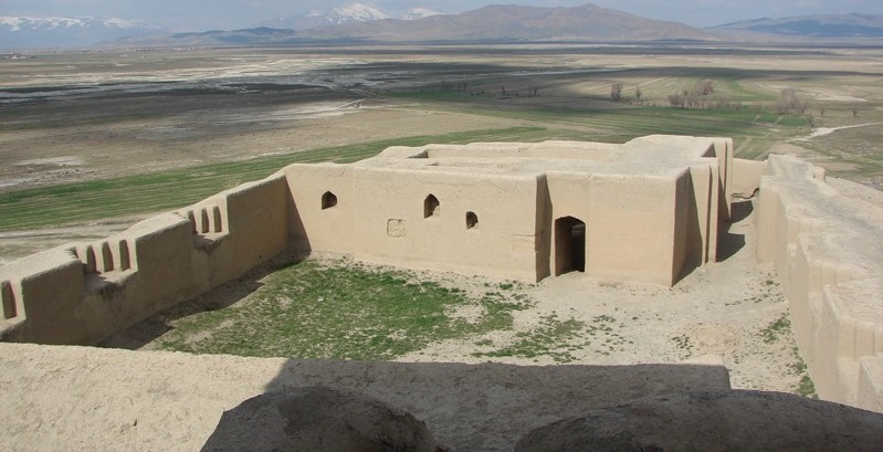 تپه نوشیجان