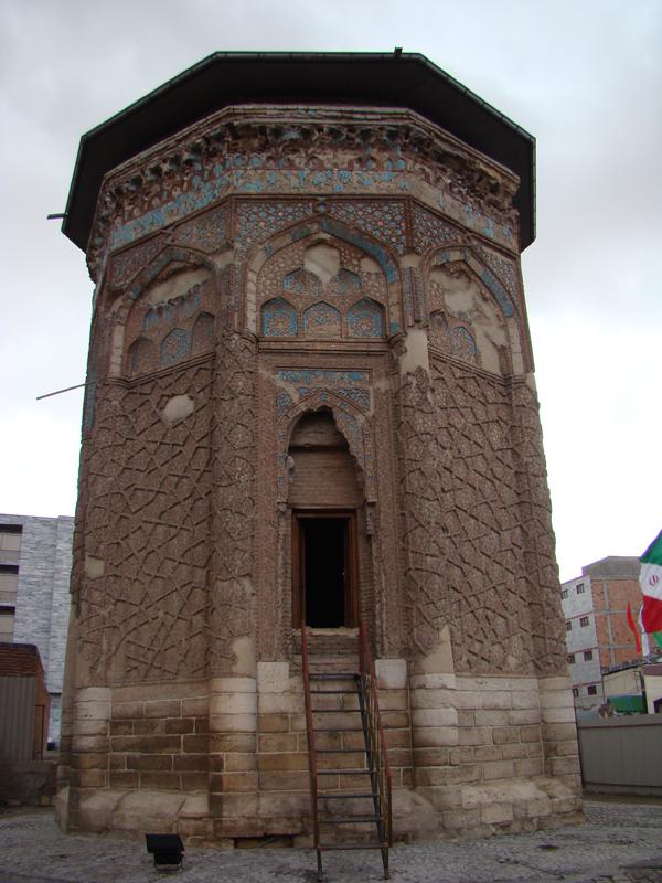 سبک رازی | معماری اسلامی | گنبد کبود مراغه