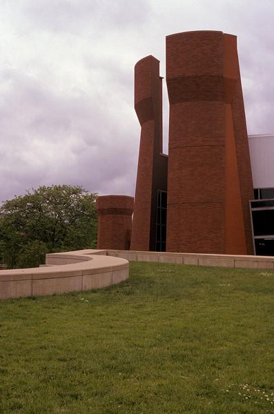 معماری بعد از مدرن | سبک دیکانستراکشن | مرکز هنرهای بصری وکسنر