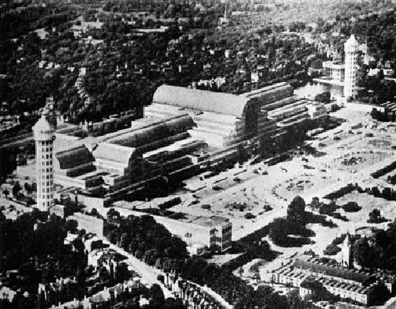 معماری مدرن | سبک مدرن اولیه | قصر بلورین