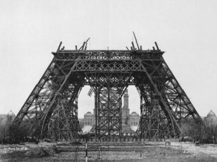 معماری مدرن | سبک مدرن اولیه | برج ایفل