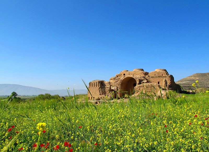 کاخ فیروزآباد
