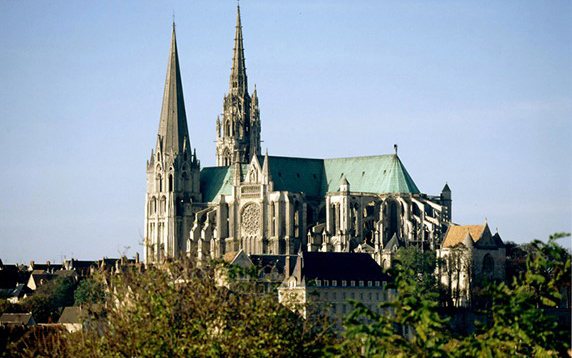 کلیسای سن دنی | کلیسای نوتردام | کلیسای سنت الیزابت | کلیسای فلورانس