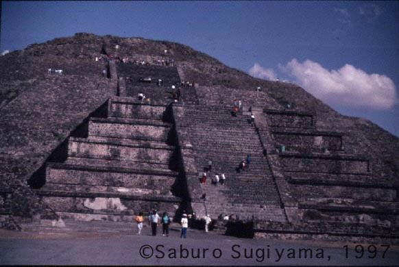 لاونتا | هرم خورشید وماه | هرم چیچن ایتسا | معابد تیکال | تنوچتیتلان