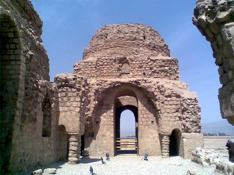 کاخ سروستان