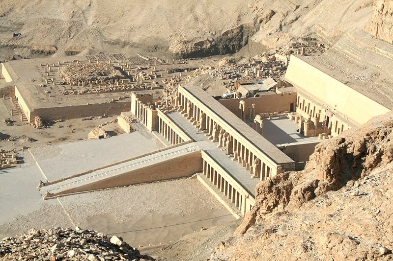 اهرام ثلاثه مصر | معبد صخره ای رامسس | معماری مصر | هرم زوسر