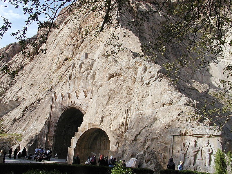 تاق بستان
