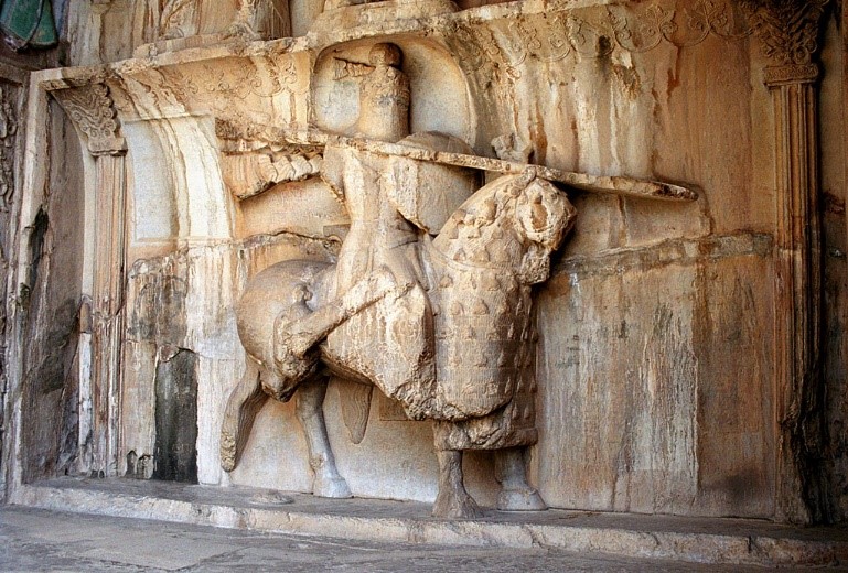 تاق بستان