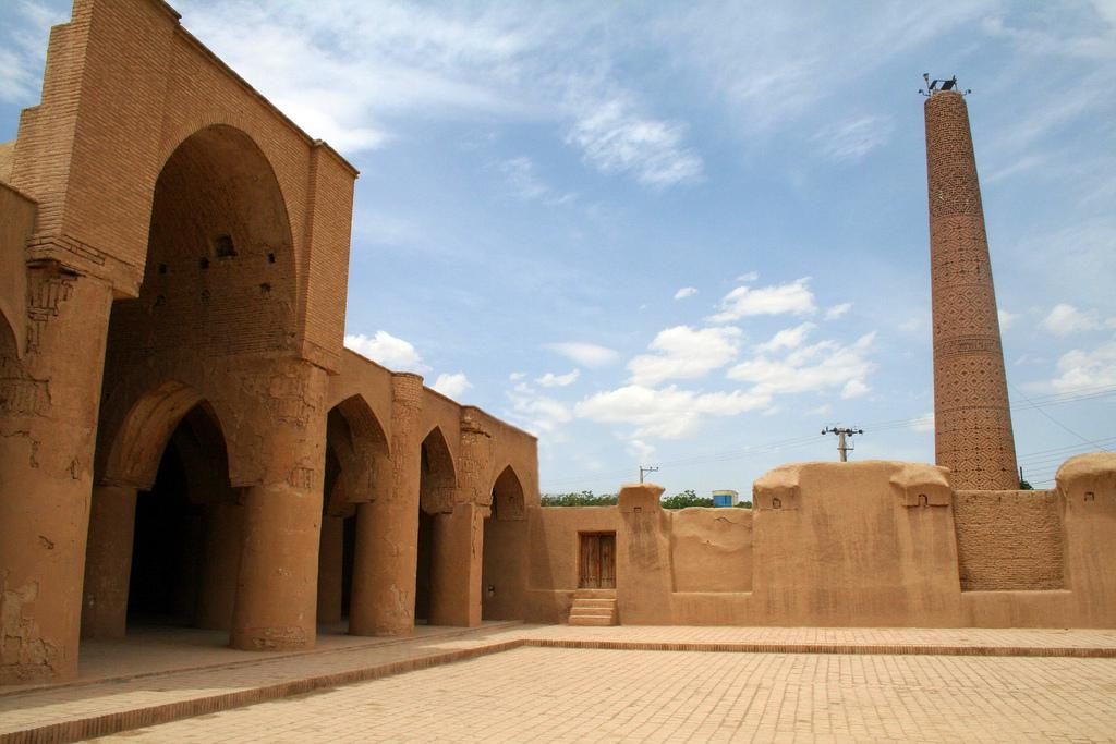 سبک خراسانی | معماری اسلامی | تاریخانه دامغان