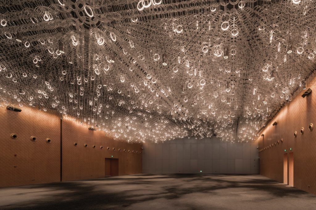 طراحی داخلی چشمه آب گرم