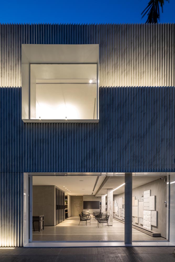 طراحی معماری شوروم