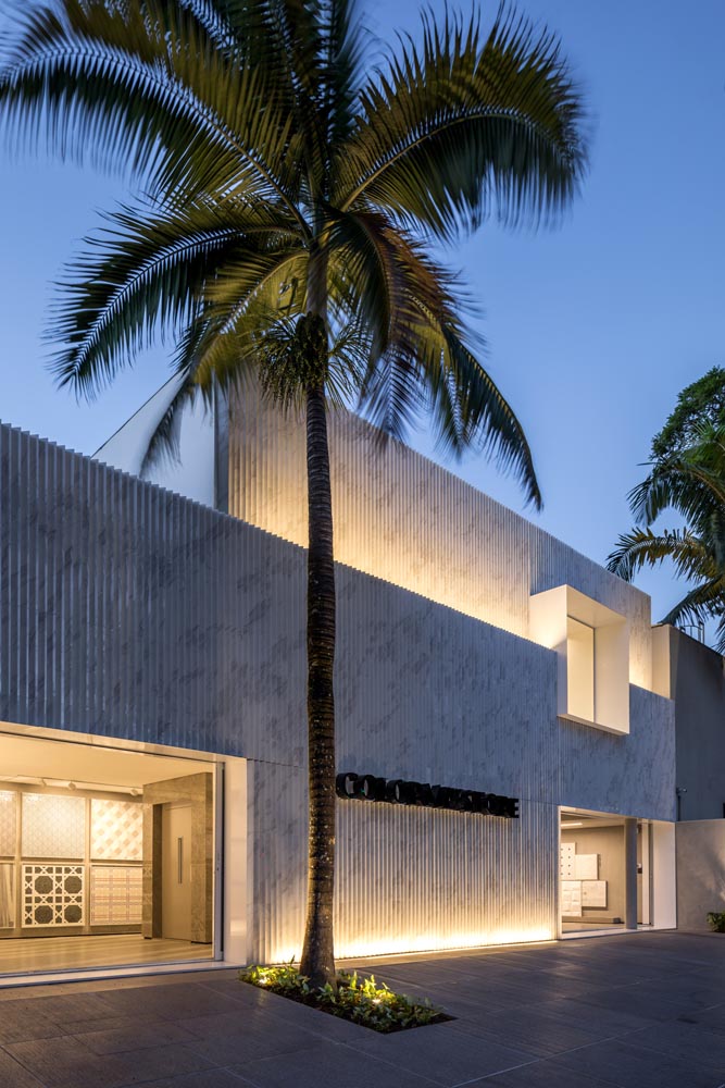 طراحی معماری شوروم