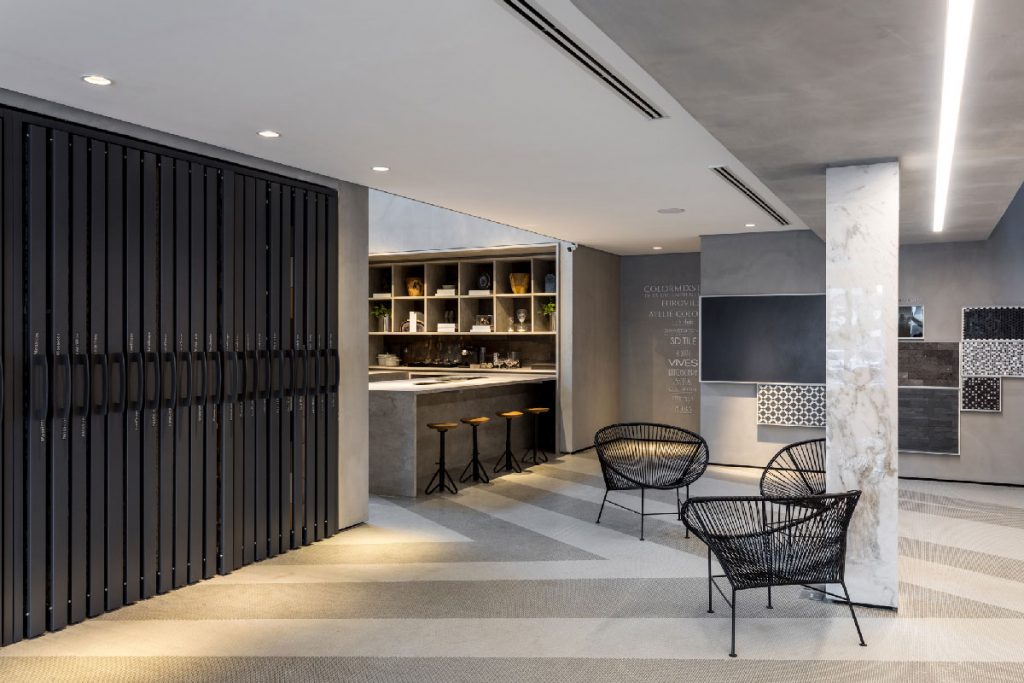 طراحی معماری شوروم